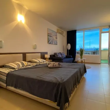 Appartement Esperanto 401 Large Sunny