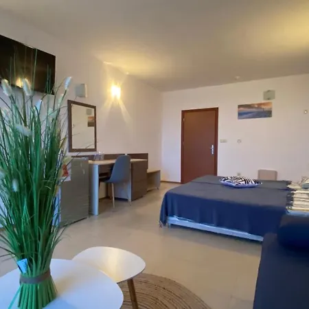 Appartement Esperanto 401 Large Sunny Slantchev Briag
