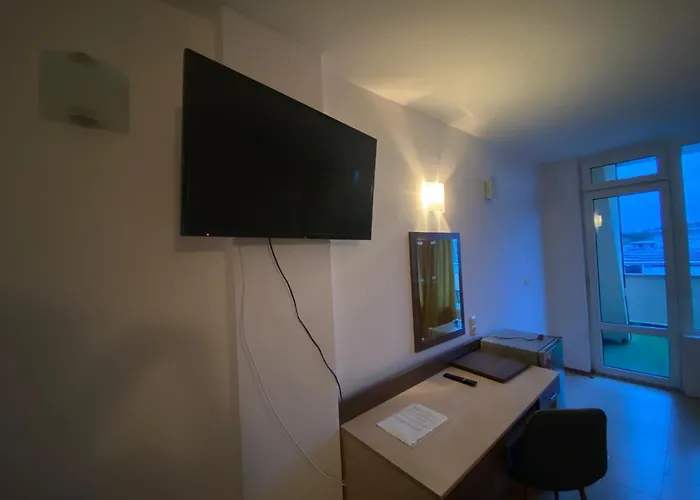 Esperanto 401 Large Sunny דירה